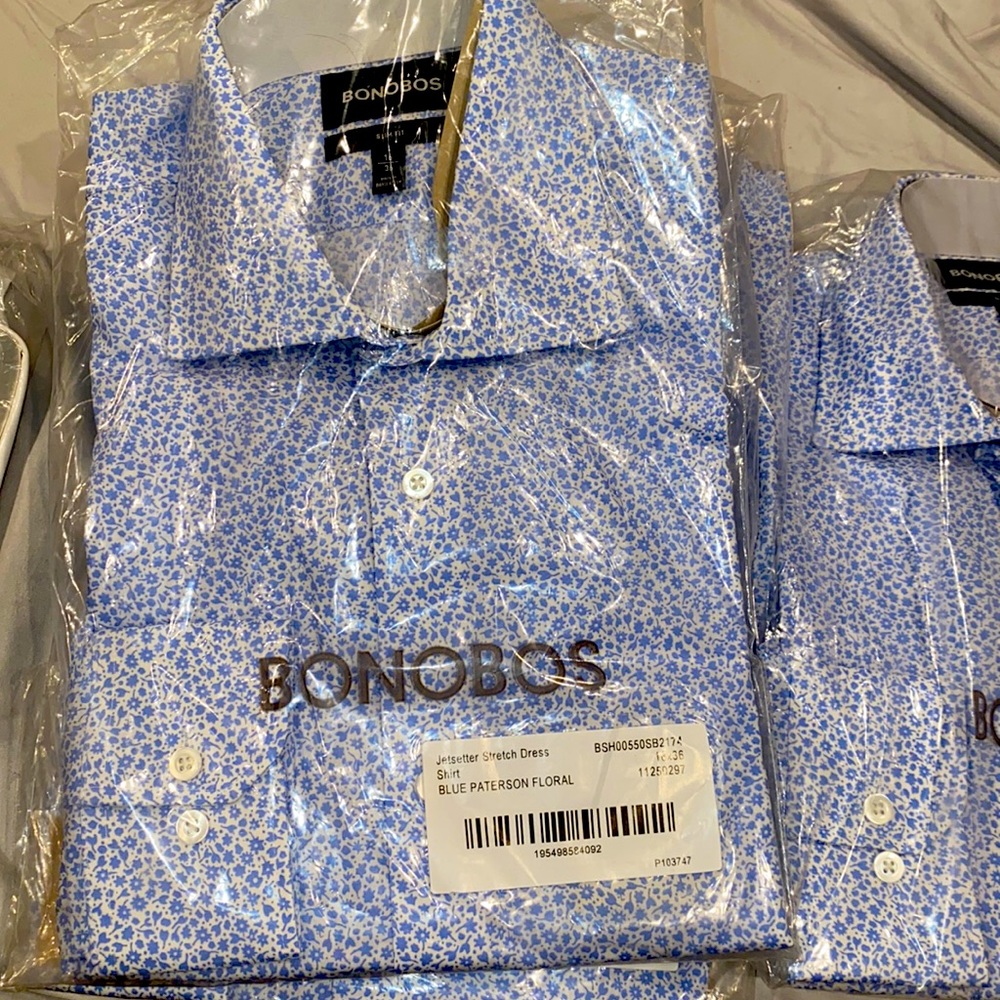 Bonobos Mens Slim Fit Button Down Shirt